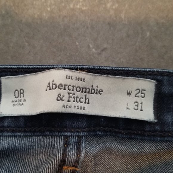Abercrombie & Fitch Women's Jeans - Picture 3 of 3